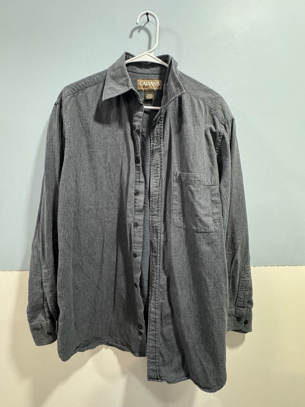 Vintage Men’s Gray Galyans Long Sleeve Button Up Shirt Size L